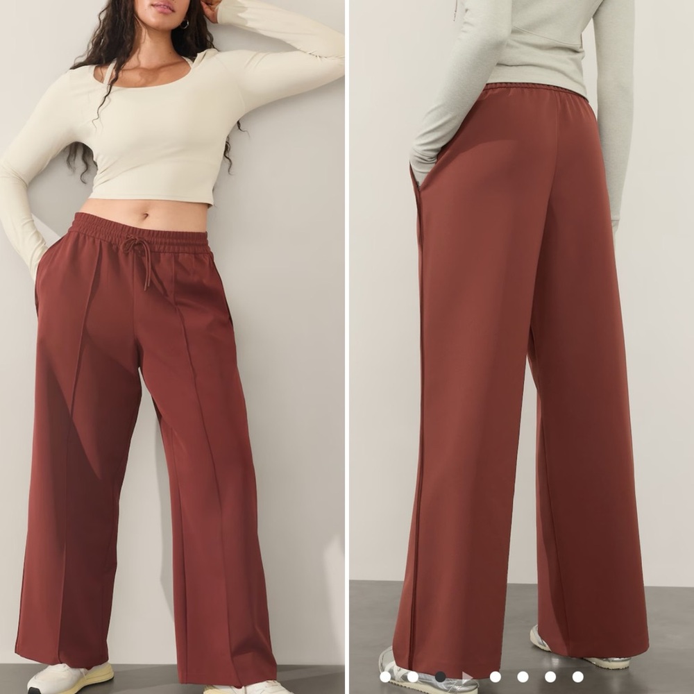 Athleta Endeavor High Rise Relaxed Pant Cherrywood Wide Leg - Sz Med ๐๐ - Picture 2 of 14